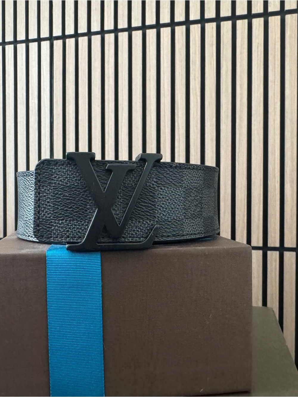 Louis Vuitton Black Textured Leather LV Buckle Belt